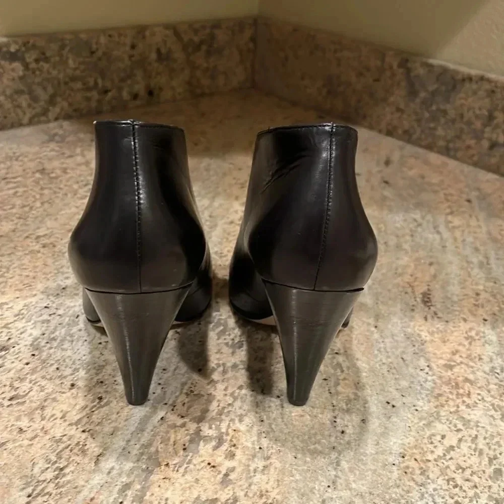 Paige Hemmis black boot